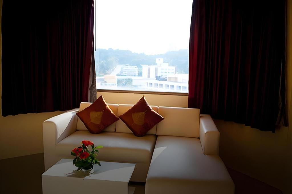 Sun City Pattaya Hotel מראה חיצוני תמונה